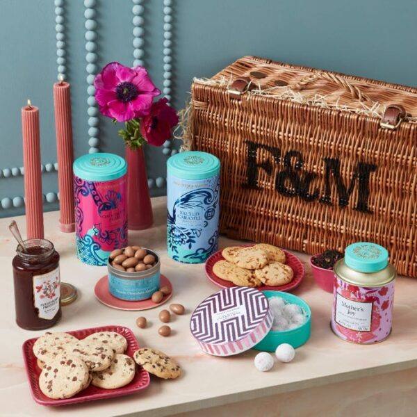 Win a Stunning Fortnum and Mason Mother's Day Bundle for 50p - Image 3