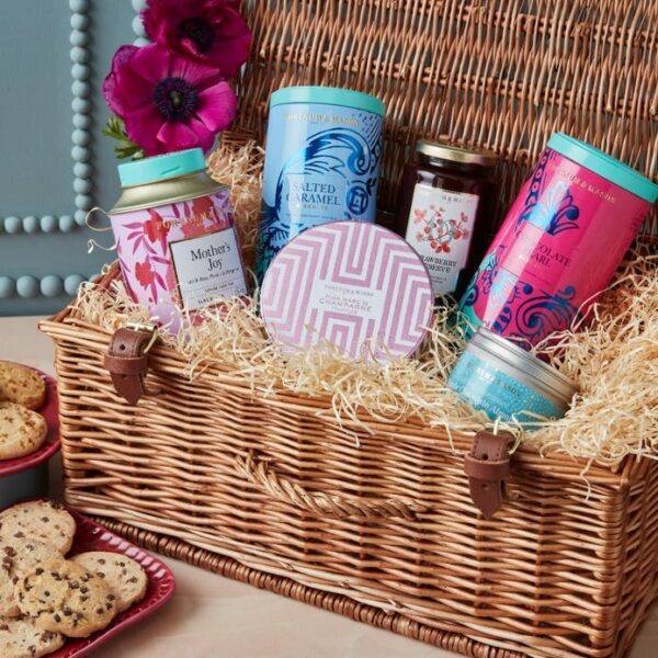 Win a Stunning Fortnum and Mason Mother's Day Bundle for 50p - Image 2